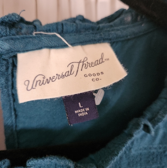 LG Green Teal Dress is great quality lined made with detailed fabric size Large - Picture 2 of 3